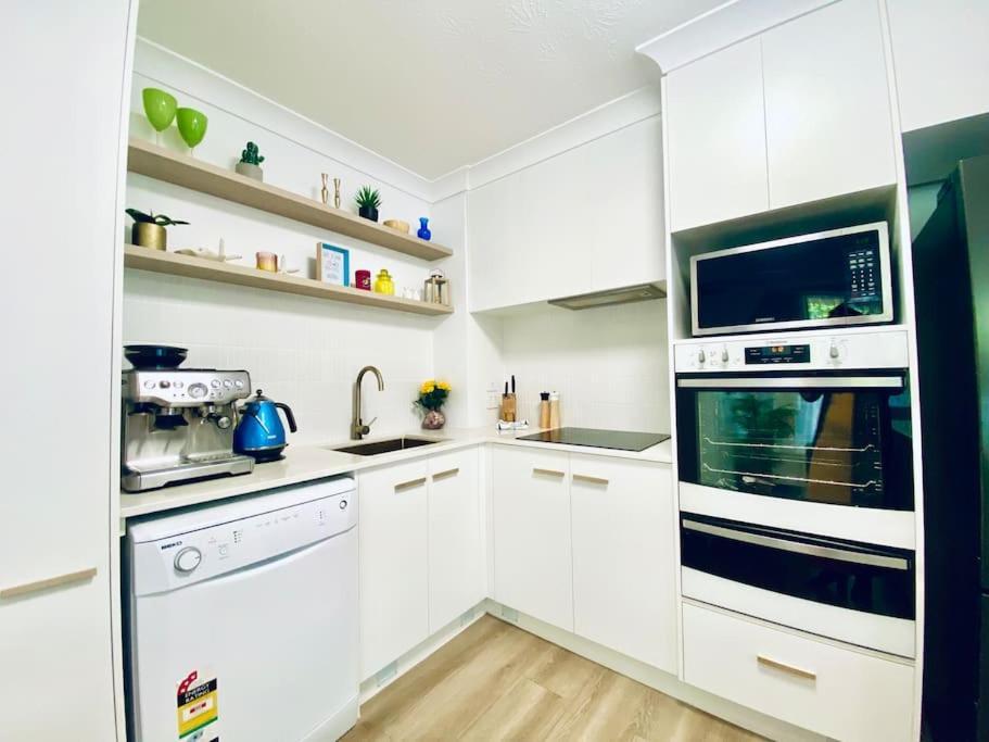 Apartment Mermaid 2br Heated Pool Gold Coast