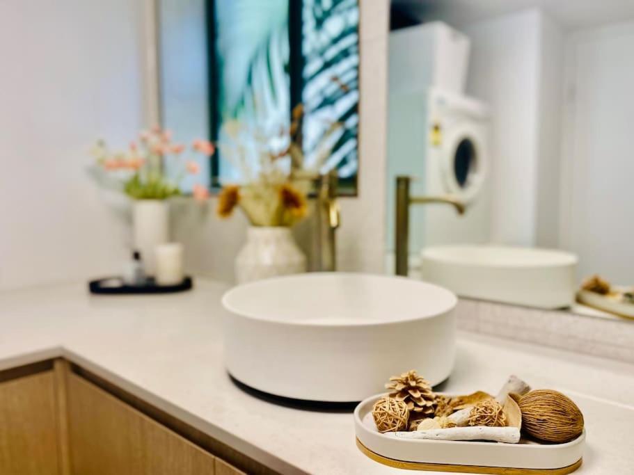 Mermaid 2br Heated Pool Apartment Gold Coast